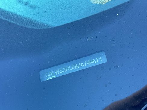 Used 2021 Land Rover Range Rover Sport HST image 17