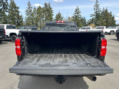 Used 2018 Chevrolet Silverado 3500 High Country w/ Duramax Plus Package AWD/4WD image 23