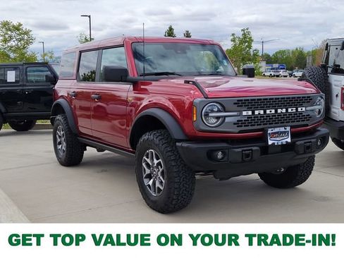 Certified 2025 Ford Bronco Badlands AWD/4WD image 1