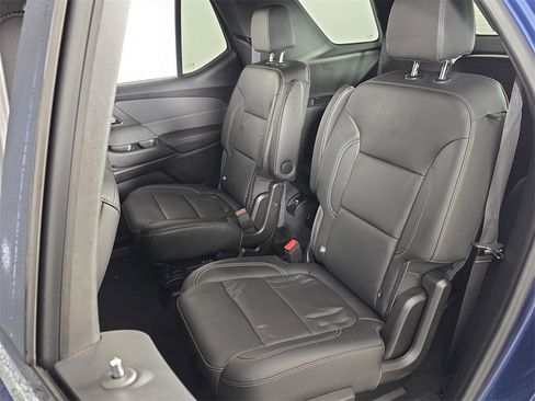 Used 2023 Chevrolet Traverse LT w/ LT Premium Package image 20
