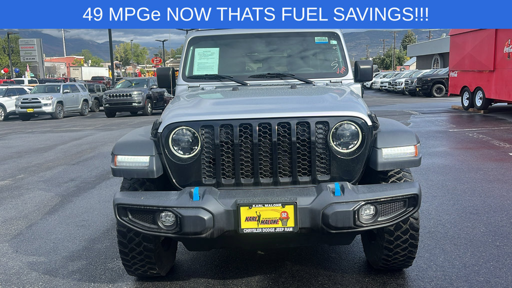 Used 2023 Jeep Wrangler Unlimited w/ Sun & Screen Package AWD/4WD image 8