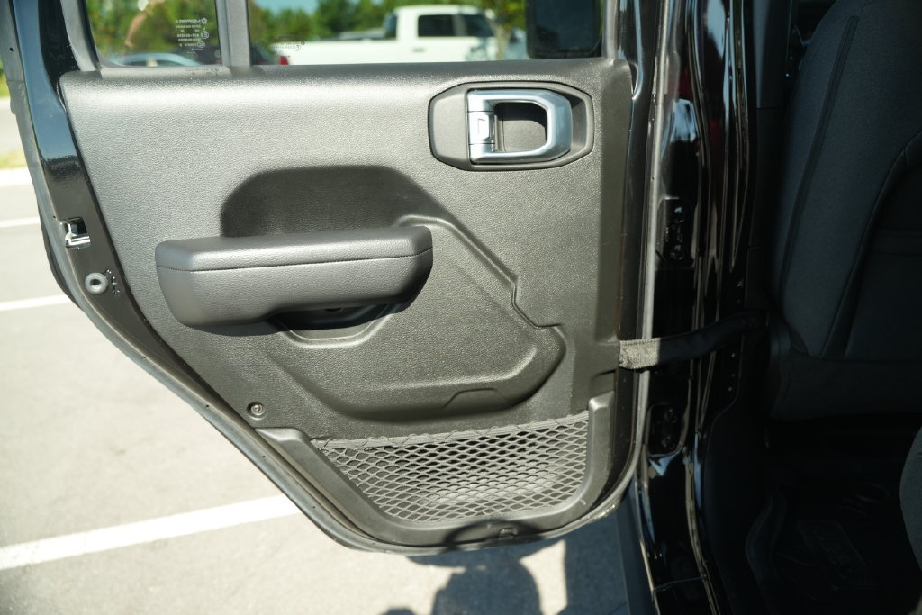 Used 2024 Jeep Gladiator Sport AWD/4WD image 18
