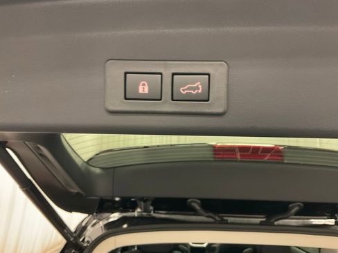 New 2026 Subaru Ascent Limited image 27