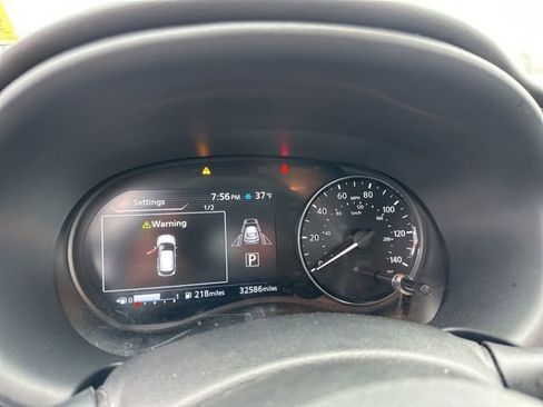 Certified 2023 Nissan Kicks SV image 9