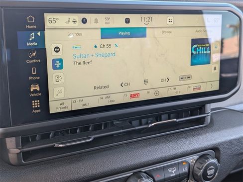 Used 2024 Jeep Wrangler Sport S image 11