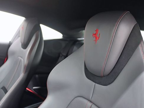 Used 2021 Ferrari Roma RWD image 29