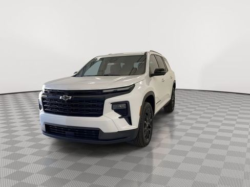 New 2026 Chevrolet Traverse LT w/ Midnight/Sport Edition AWD/4WD image 8