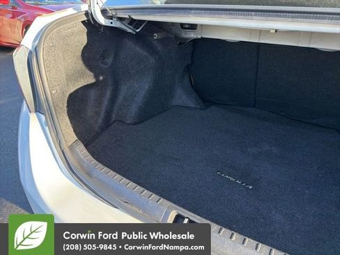 Used 2014 Toyota Corolla L image 29