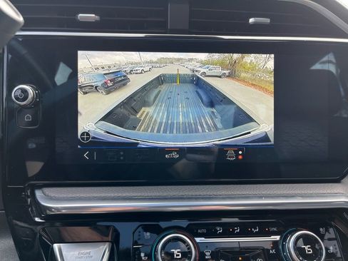 Used 2024 GMC Sierra 2500 Denali w/ Denali Reserve Package image 35