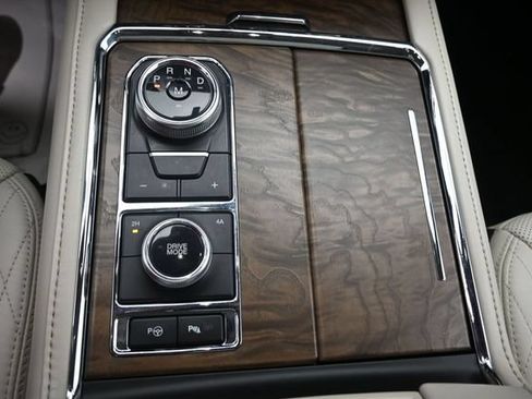 Used 2020 Ford Expedition Platinum AWD/4WD image 19