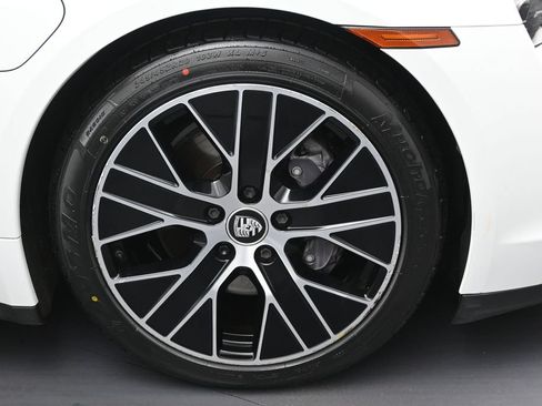 Used 2021 Porsche Taycan RWD image 34
