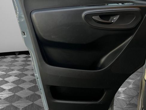 Used 2021 Mercedes-Benz Sprinter 2500 image 19