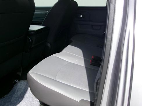 Used 2024 RAM 1500 Classic SLT AWD/4WD image 9