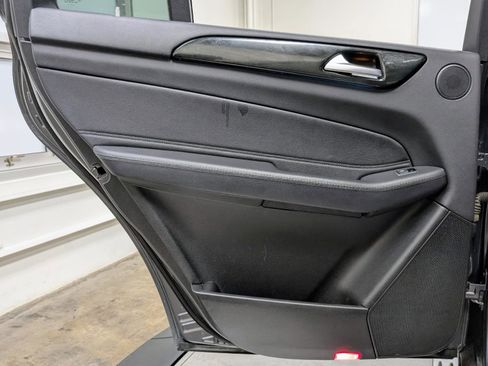 Used 2019 Mercedes-Benz GLS 450 4MATIC w/ Premium 1 Package image 18