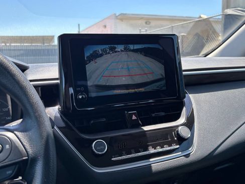 Used 2025 Toyota Corolla LE FWD image 24