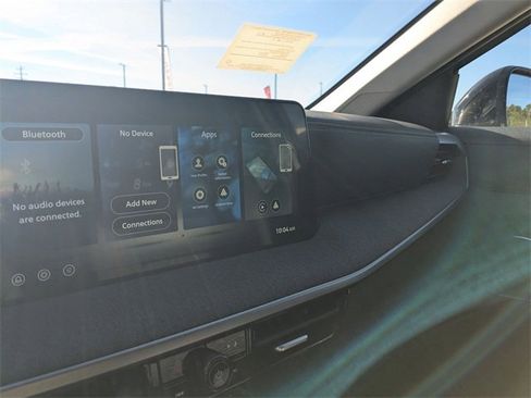 New 2026 Nissan Kicks SV w/ SV Premium Package image 23