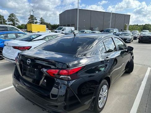 Certified 2025 Nissan Versa S w/ Trunk Package FWD image 2