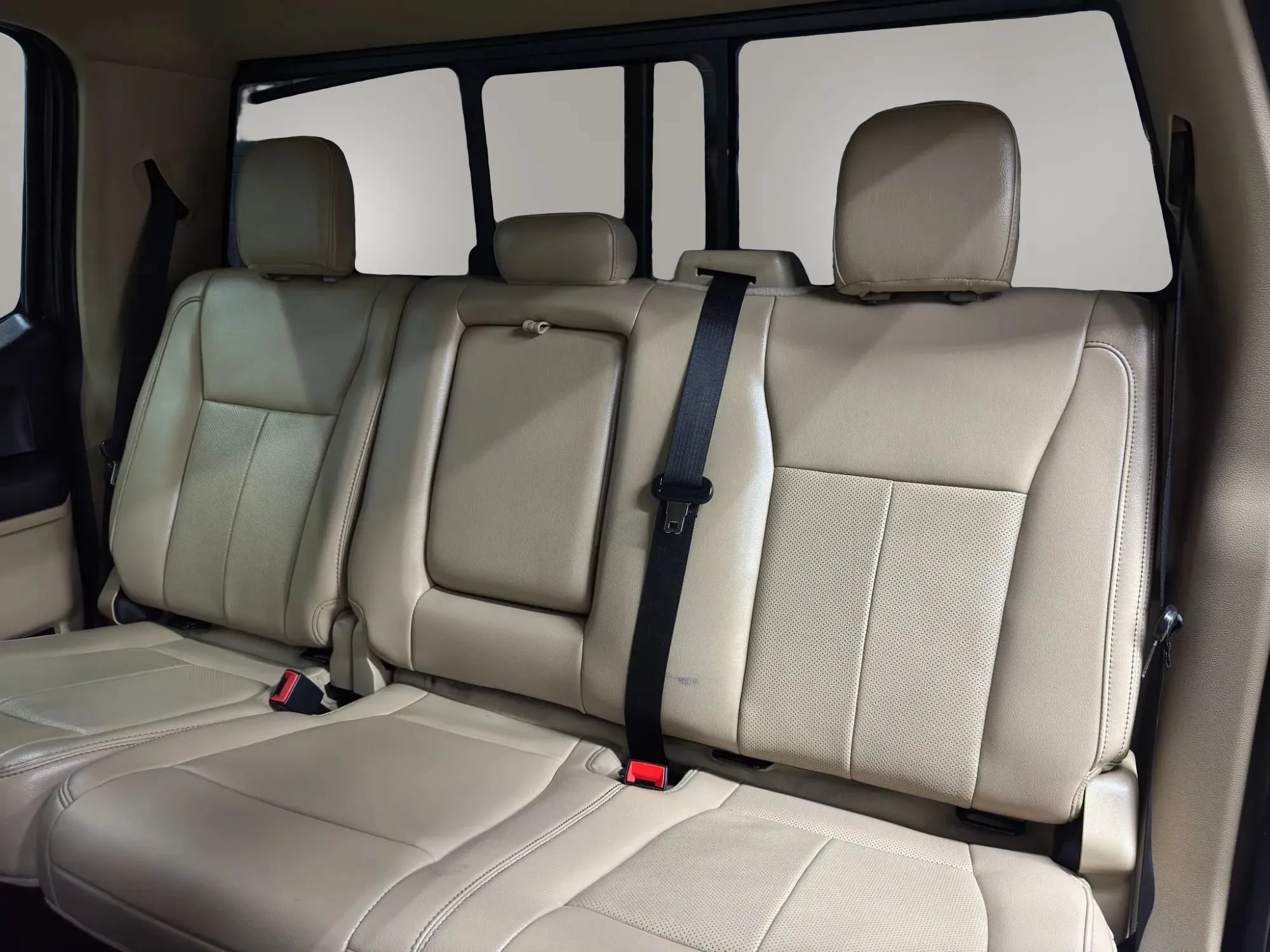 Used 2021 Ford F250 Lariat w/ Lariat Value Package AWD/4WD image 13