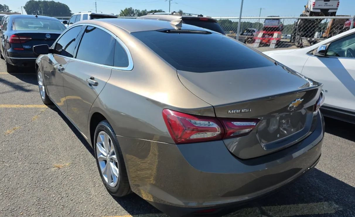 Used 2020 Chevrolet Malibu LT FWD image 4