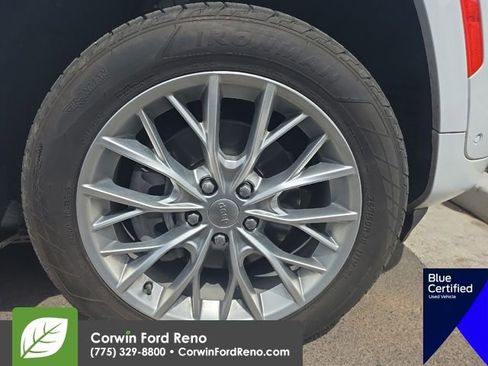 Used 2022 Jeep Grand Cherokee Summit w/ Advanced Protech Group IV AWD/4WD image 4