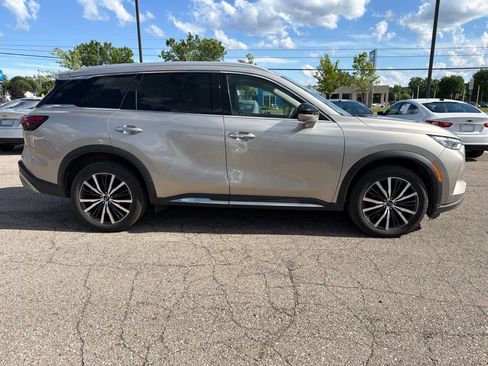 Certified 2024 INFINITI QX60 Sensory AWD/4WD image 4