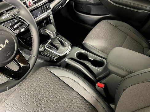 New 2026 Kia Seltos S image 12