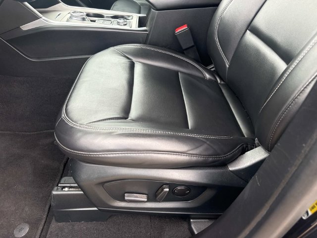Used 2023 Ford Explorer XLT w/ Equipment Group 202A AWD/4WD image 22