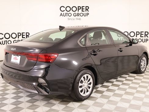 Used 2023 Kia Forte LX FWD image 19