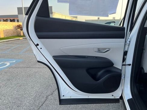 New 2026 Hyundai Tucson SE image 23