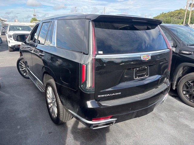 Used 2022 Cadillac Escalade Premium Luxury AWD/4WD image 7