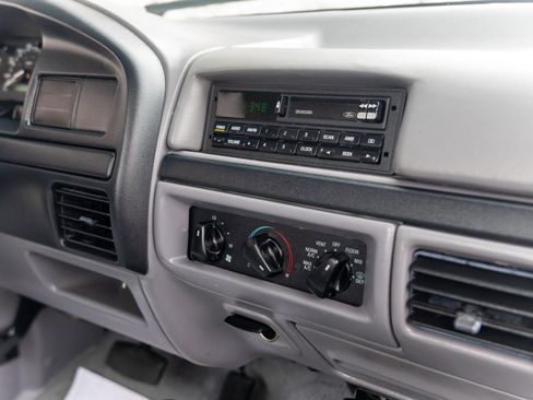 Used 1997 Ford F350 4x4 Regular Cab image 25