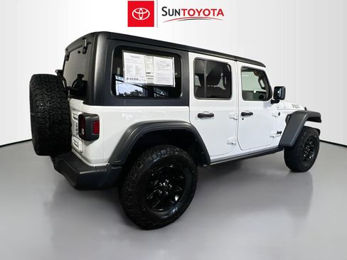 Used 2024 Jeep Wrangler Willys image 4