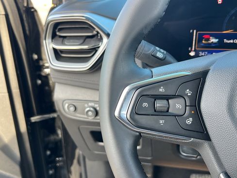 Used 2024 Chevrolet TrailBlazer LT w/ LT Cold Weather Package image 29