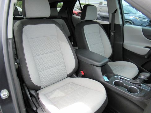 Certified 2022 Chevrolet Equinox LT FWD image 9