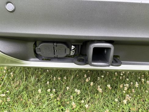 Used 2020 Ford Explorer Platinum w/ Premium Technology Package image 29