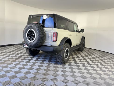 New 2025 Ford Bronco Outer Banks w/ Sasquatch Package image 5