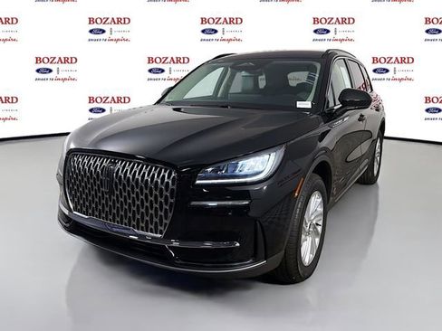 New 2026 Lincoln Corsair Premiere image 3