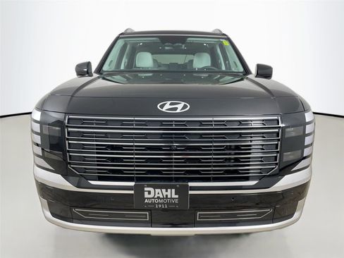 Used 2026 Hyundai Palisade Calligraphy AWD/4WD image 3