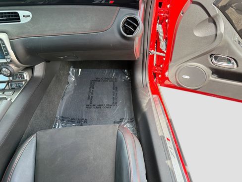 Used 2013 Chevrolet Camaro ZL1 RWD image 17