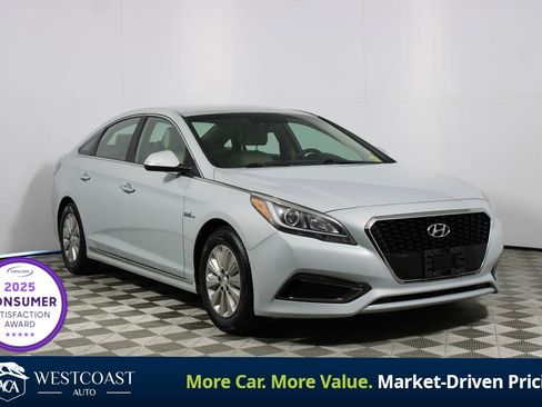 Used 2016 Hyundai Sonata SE FWD image 1