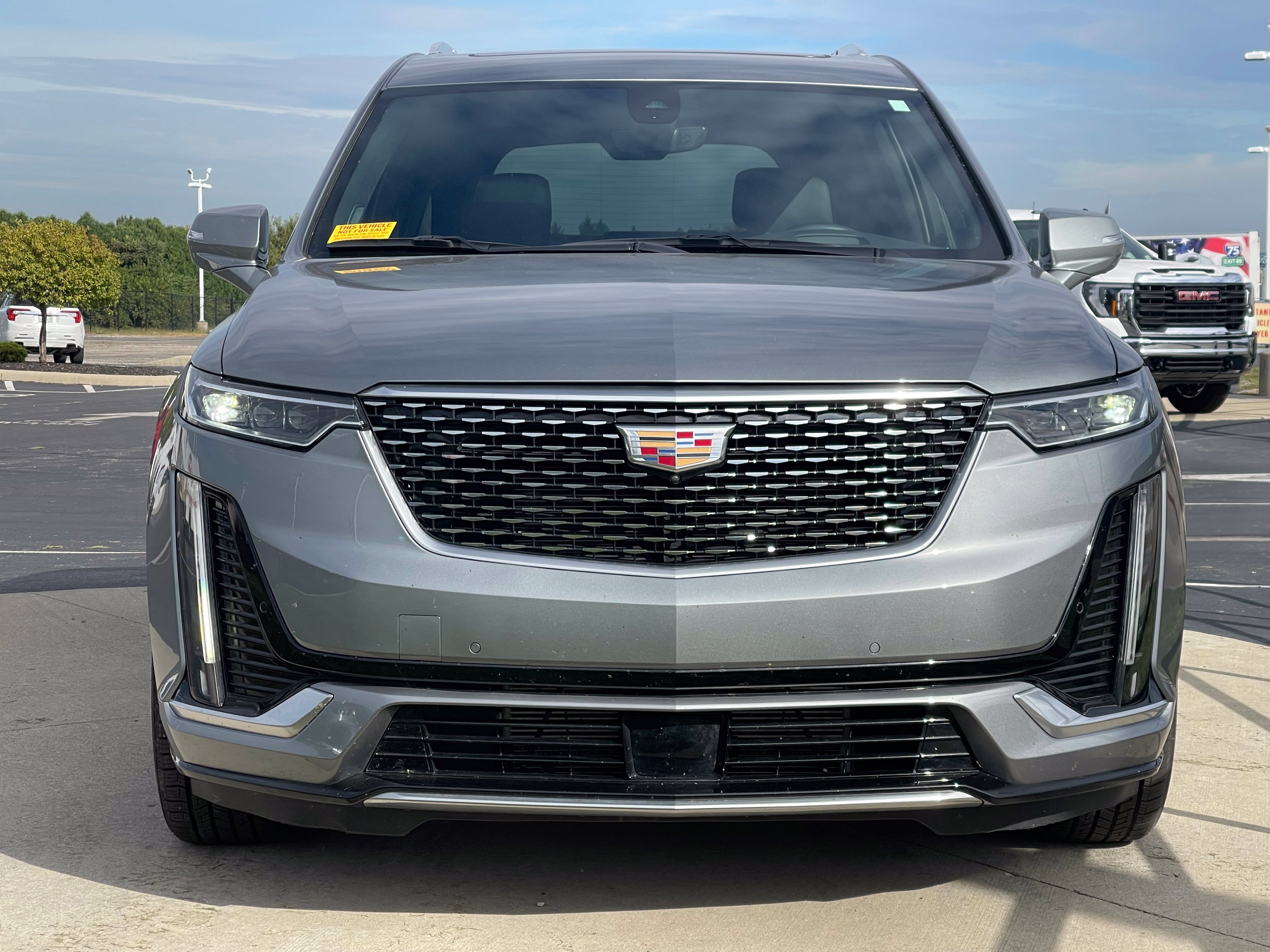 Used 2024 Cadillac XT6 Premium Luxury w/ Platinum Package AWD/4WD image 2
