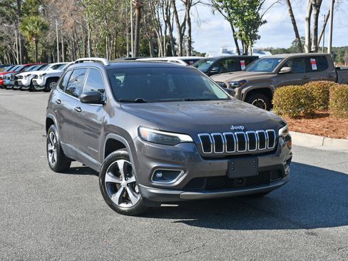 Used 2019 Jeep Cherokee Limited w/ Technology Group image 6