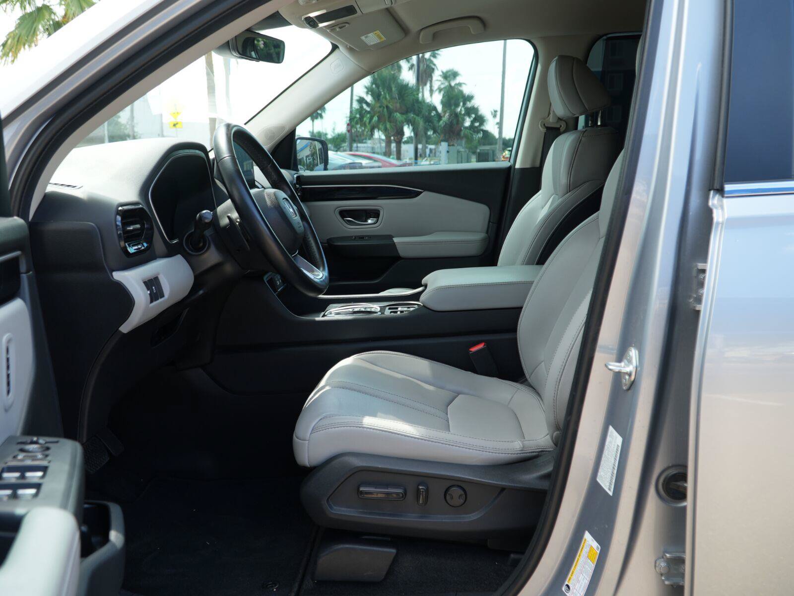 Certified 2023 Honda Pilot EX-L image 8