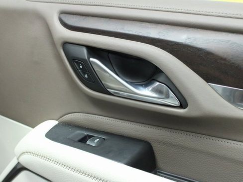 Used 2021 GMC Yukon Denali image 9