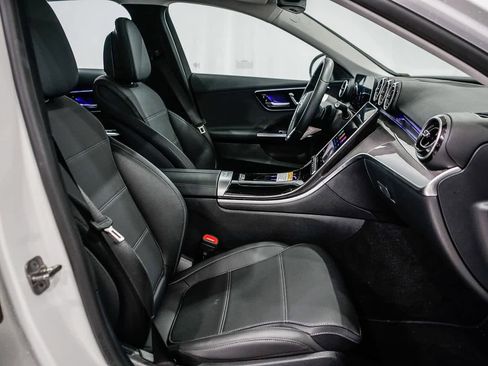 Used 2025 Mercedes-Benz C 300 Sedan image 16