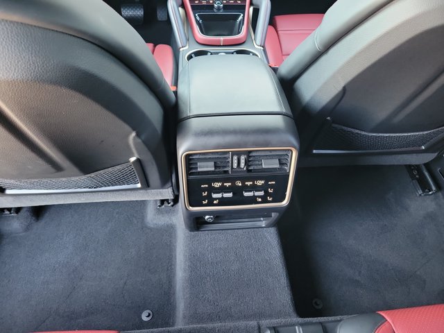 Certified 2025 Porsche Cayenne E-Hybrid AWD/4WD image 21