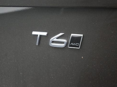 Used 2018 Volvo XC90 T6 Momentum w/ Convenience Package image 21