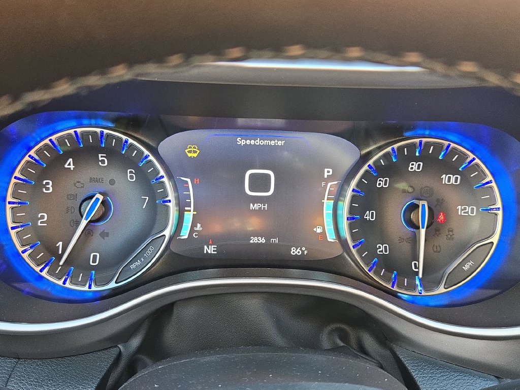 New 2026 Chrysler Pacifica Select FWD image 16