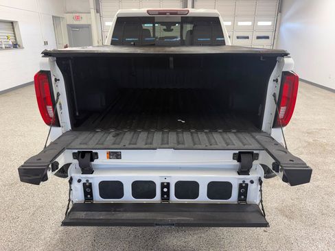 Used 2019 GMC Sierra 1500 AT4 w/ Technology Package AWD/4WD image 10