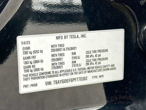 Used 2023 Tesla Model Y Performance image 36